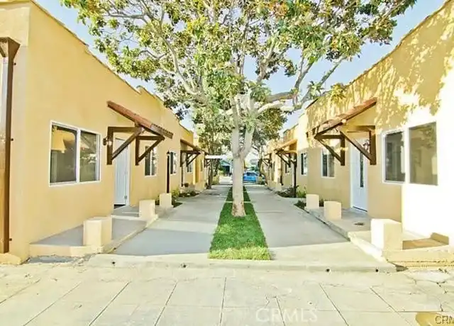 Property at 626 W 59th Pl, Los Angeles, CA, 90044, 2 beds, 1 bath, [object Object]