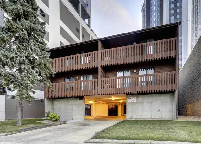 Property at 305 E Green St, Champaign, IL, 61820, 3 beds, 1.5 baths, [object Object]