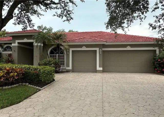 Property at 8850 Creek Run Dr, Bonita Springs, FL, 34135, 4 beds, 3 baths, [object Object]