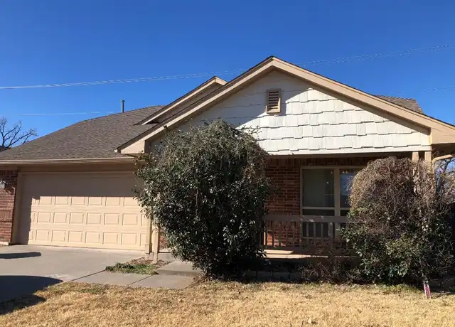 Property at 813 Beechwood Way, Moore, OK, 73160, 3 beds, 2 baths, [object Object]