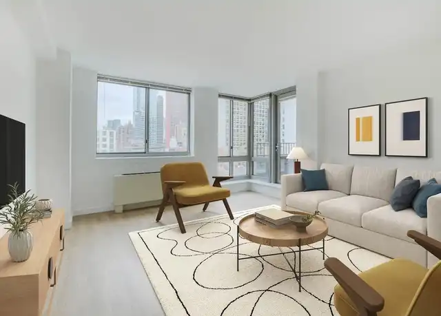 Property at 400 W 37th St Unit 10Y, New York, NY, 10018, 2 beds, 1 bath, [object Object]