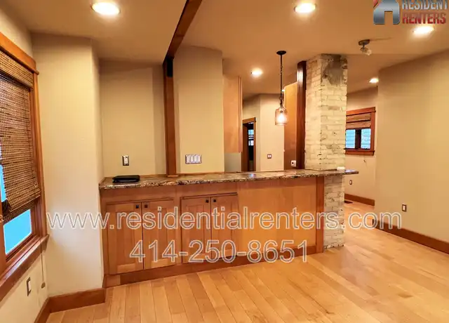 Property at 804 E Brady St, Milwaukee, WI, 53202, 2 beds, 1 bath, [object Object]