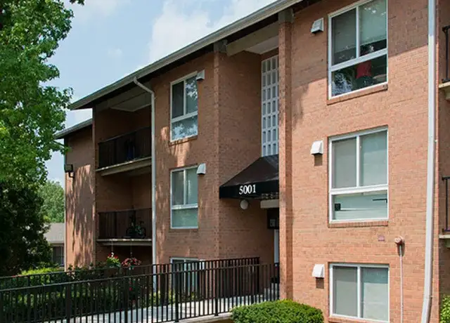 Photo of 4905 Southland Ave, Alexandria, VA 22312