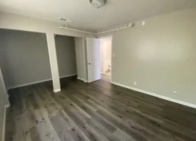 Property at 1324 SW Western Ave Unit 11, Topeka, KS, 66604, 2 beds, 1 bath, [object Object]