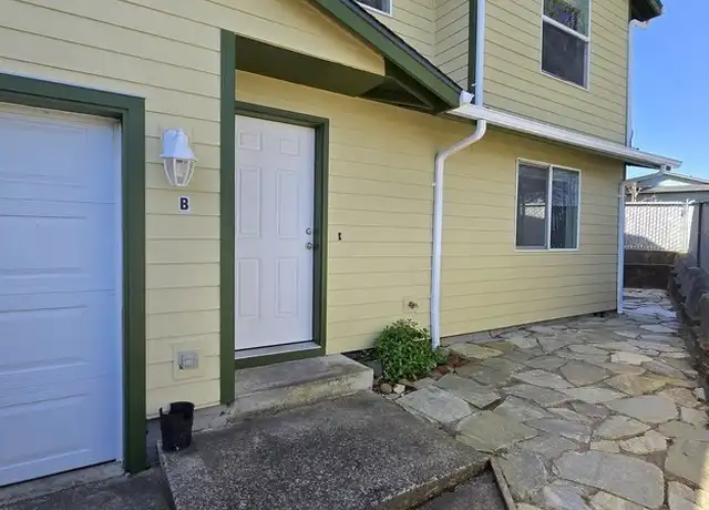 Property at 1135 SE Oar Ave Unit B, Lincoln City, OR, 97367, 3 beds, 2 baths, [object Object]
