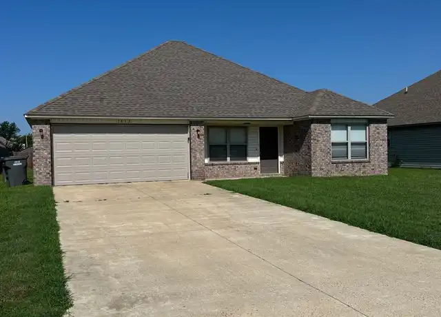 Property at 3813 Remington Dr, Jonesboro, AR, 72404, 4 beds, 2 baths, [object Object]