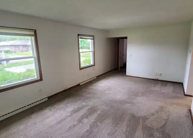 Property at 2841 Santa Fe Trl Unit A, Racine, WI, 53404, 3 beds, 1.5 baths, [object Object]