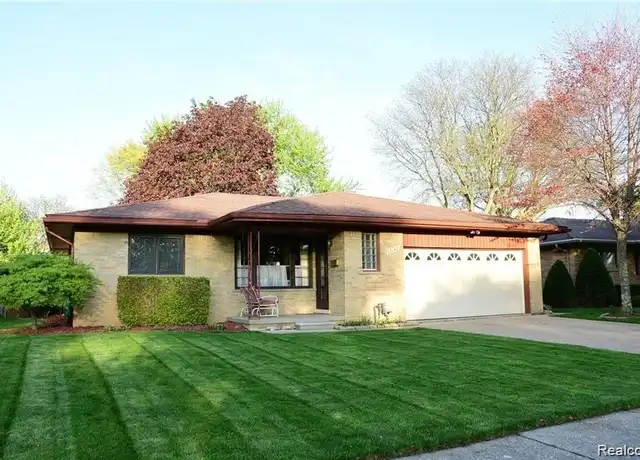 Property at 15142 Susanna St, Livonia, MI, 48154, 3 beds, 1.5 baths, [object Object]