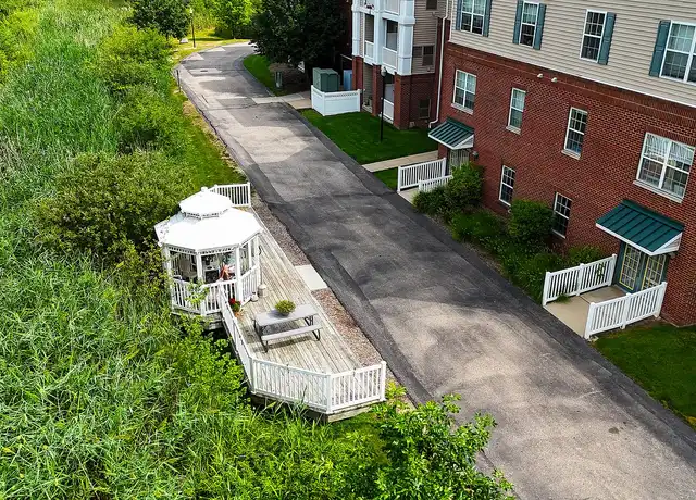 Property at The Meadows of Brownstown - 21400 Dix Toledo Rd, Brownstown Charter Twp, MI, 48183, 1-2 bed, 1 bath, [object Object]