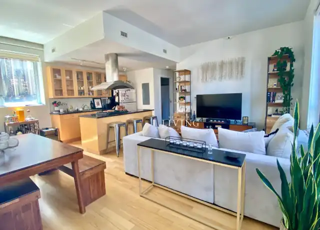 Property at 24 Peck Slip Unit 2W, New York, NY, 10038, 1 bed, 1 bath, [object Object]
