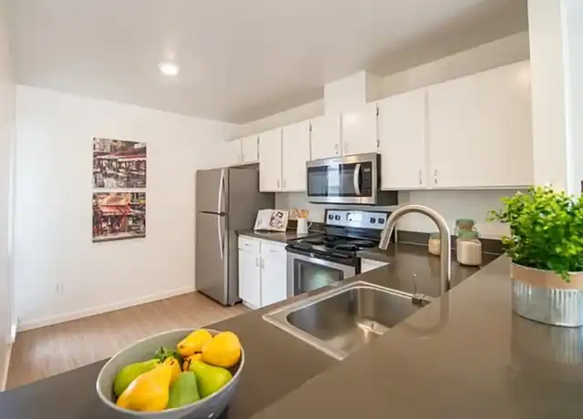 Property at Oak Creek - 150 Graylawn Ave, Petaluma, CA, 94952, 1-2 bed, 1 bath, [object Object]