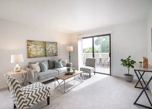 Photo of 150 Graylawn Ave, Petaluma, CA 94952