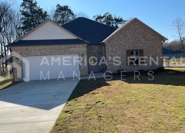 Property at 384 S Pine Dr, Jasper, AL, 35504, 3 beds, 2 baths, [object Object]