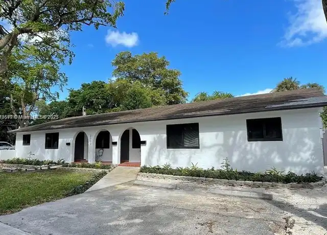 Property at 2300 SW 18th Ter #2, Fort Lauderdale, FL, 33315, 1 bed, 1 bath, [object Object]