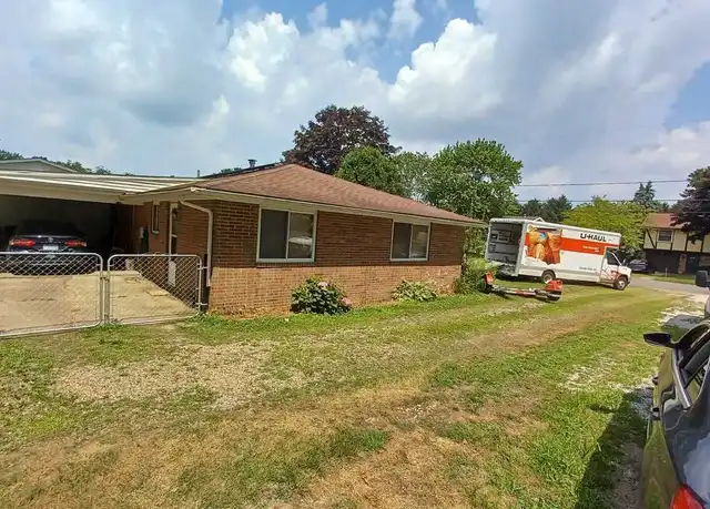 Property at 373 Oak Manor Ave NE Unit NA, Massillon, OH, 44646, 3 beds, 1 bath, [object Object]