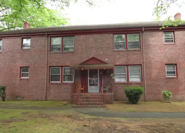 Property at 110 Tyler Cres E Unit 4, Portsmouth, VA, 23707, 1 bed, 1 bath, [object Object]