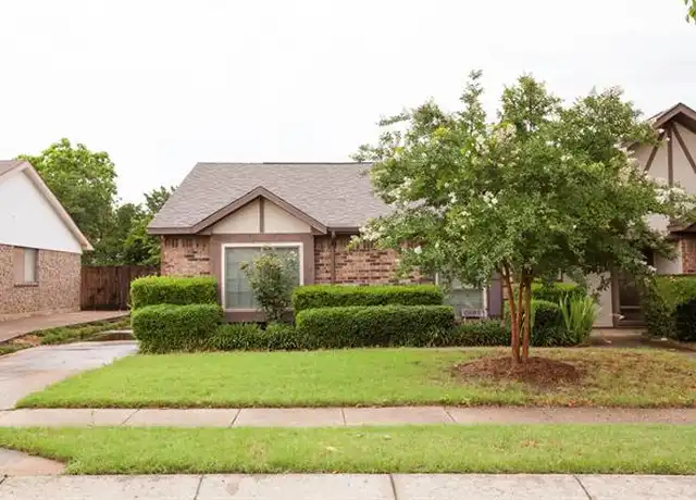 Property at 2902 Post Oak Dr, Euless, TX, 76039, 3 beds, 2 baths, [object Object]