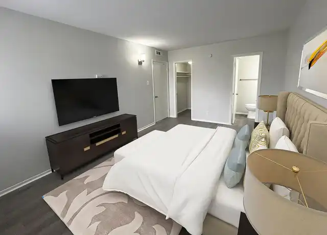 Property at Cottages at Terrell Hills - 2447 Harry Wurzbach Rd, San Antonio, TX, 78209, 0-1 beds, 1 bath, [object Object]