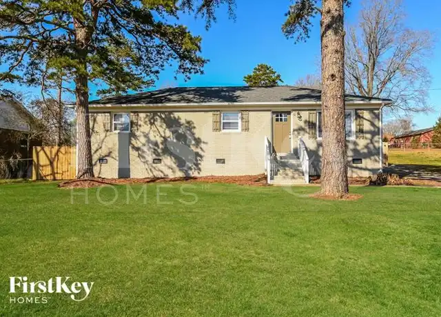Property at 1903 Ashcraft Ave, Monroe, NC, 28110, 3 beds, 2 baths, [object Object]