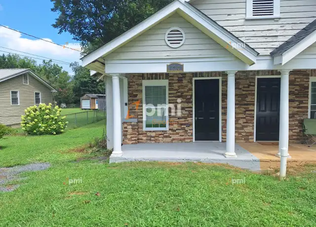 Property at 130 Irwin St, Cedartown, GA, 30125, 1 bed, 1 bath, [object Object]