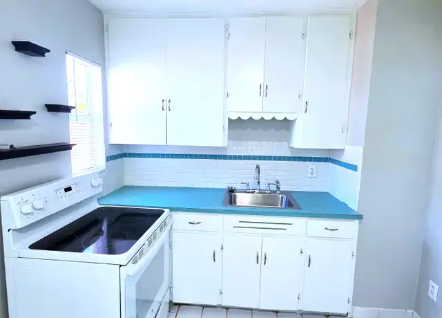 Property at 6281 1st Ave N, Saint Petersburg, FL, 33710, 2 beds, 1 bath, [object Object]