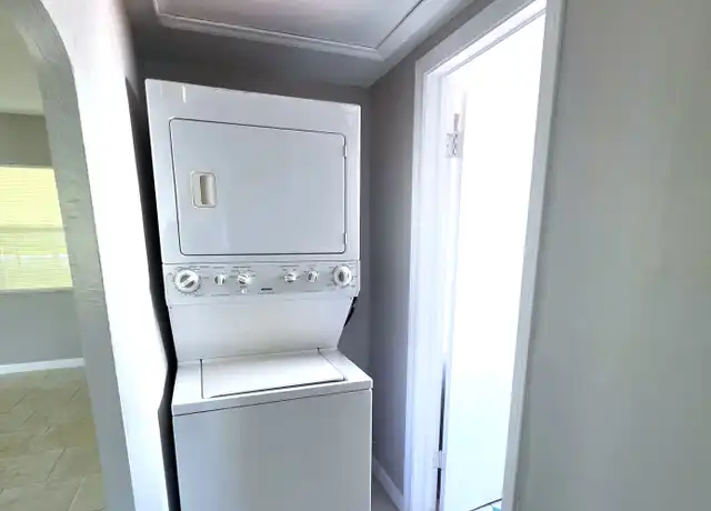 Property at 6281 1st Ave N, Saint Petersburg, FL, 33710, 2 beds, 1 bath, [object Object]