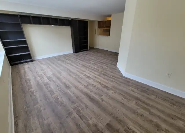 Property at 1000 South St Unit C, Philadelphia, PA, 19102, 2 beds, 1 bath, [object Object]