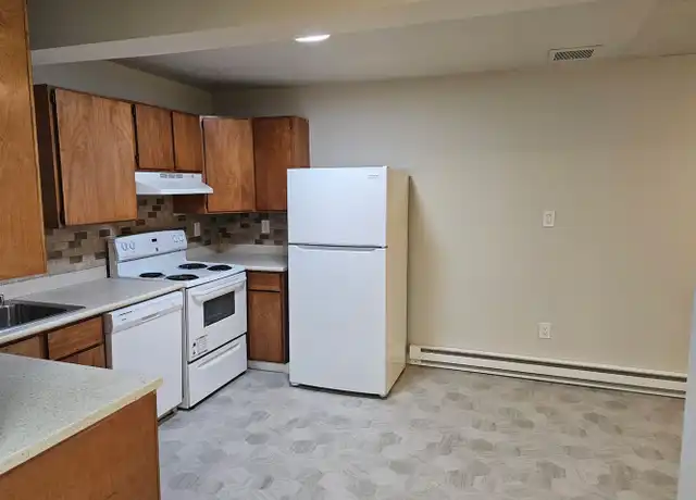 Property at 8833 238th St SW Unit B-2, Edmonds, WA, 98026, 1 bed, 1 bath, [object Object]