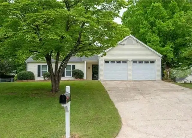 Property at 933 River Rock Dr, Woodstock, GA, 30188, 3 beds, 2 baths, [object Object]