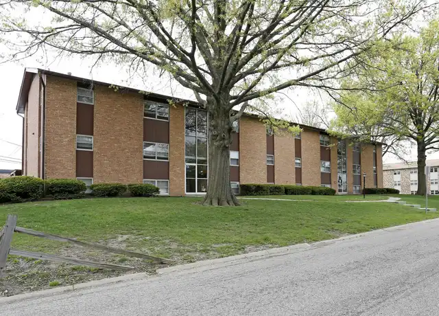 Property at 316 Mecherle Dr Unit 318 Mecherle-103, Bloomington, IL, 61701, 2 beds, 1 bath, [object Object]
