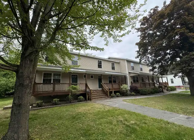Property at 21 Winchester Ct, Keene, NH, 03431, 4 beds, 1.5 baths, [object Object]