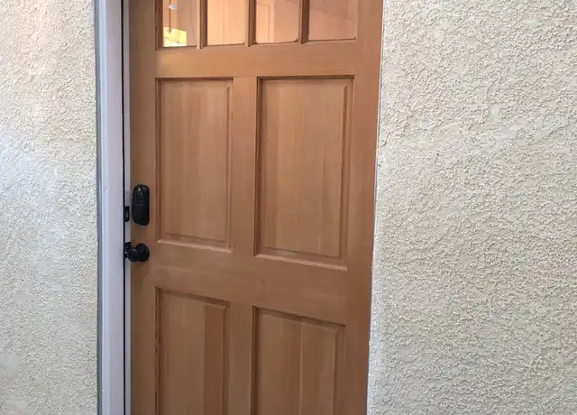 Property at 1950 Crestshire Dr, Glendale, CA, 91208, 1 bed, 1 bath, [object Object]