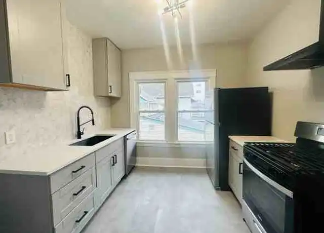 Property at 1428 Maile Ave Unit Upper, Lakewood, OH, 44107, 3 beds, 1 bath, [object Object]