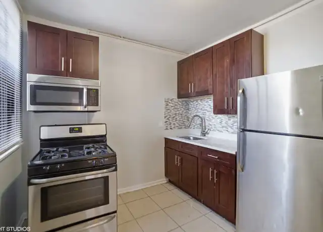 Property at 7757 S Aberdeen St, Chicago, IL, 60620, 2 beds, 1 bath, [object Object]