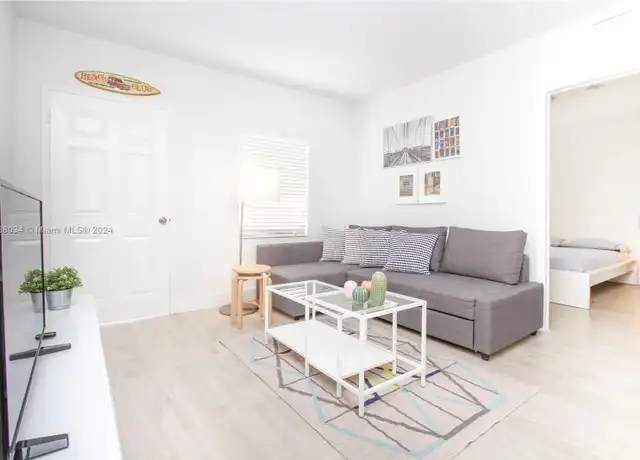 Property at 6238 SW 59th Pl Unit 10, South Miami, FL, 33143, 2 beds, 1 bath, [object Object]
