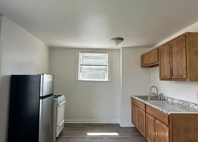 Property at 50 Common St Unit 8, Providence, RI, 02908, 1 bed, 1 bath, [object Object]