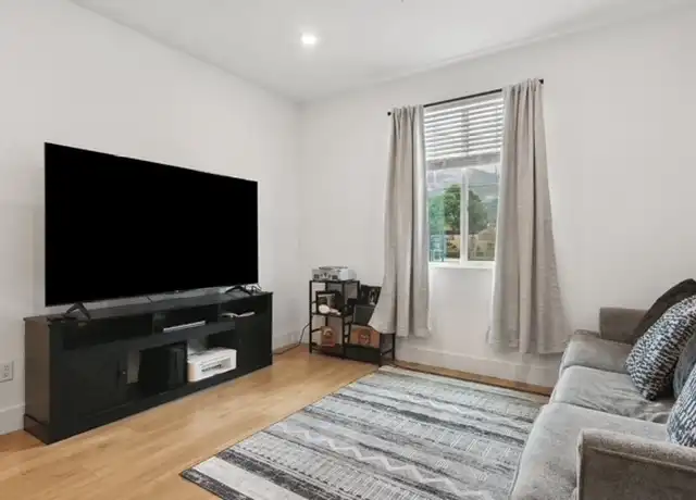 Property at 3557 W Seco Dr, San Bernardino, CA, 92407, 1 bed, 1 bath, [object Object]