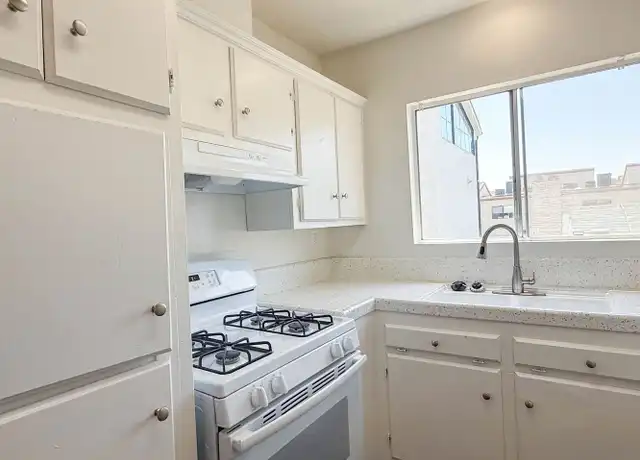 Property at 4783 35th St Unit 5, San Diego, CA, 92116, 1 bed, 1 bath, [object Object]