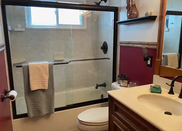Property at 41 Ocean Blvd, Keyport, NJ, 07735, 3 beds, 1 bath, [object Object]