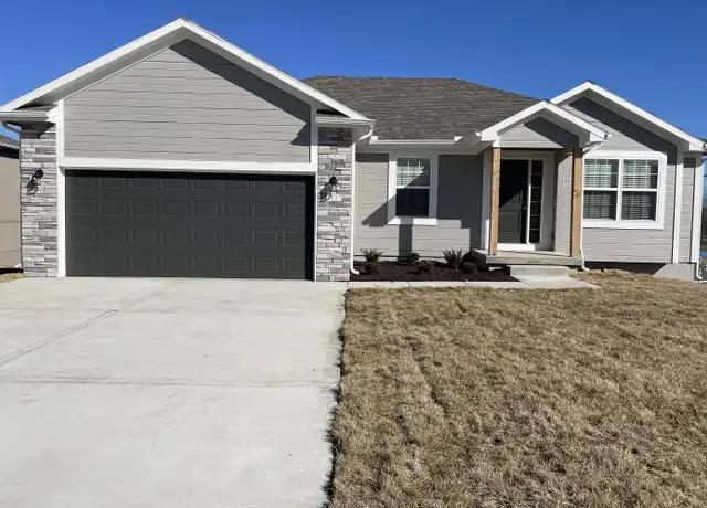Property at 709 Poplar Cir, Belton, MO, 64012, 5 beds, 3 baths, [object Object]