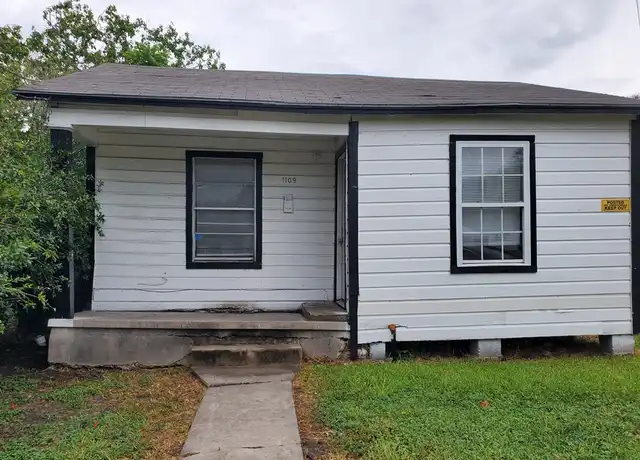Property at 1109 14th St, Corpus Christi, TX, 78404, 1 bed, 1 bath, [object Object]