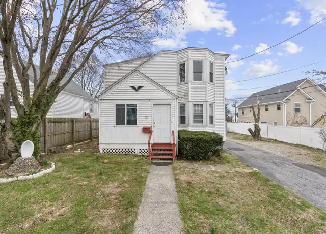 Property at 72 Maple St Unit 2, Norwalk, CT, 06850, 2 beds, 1 bath, [object Object]