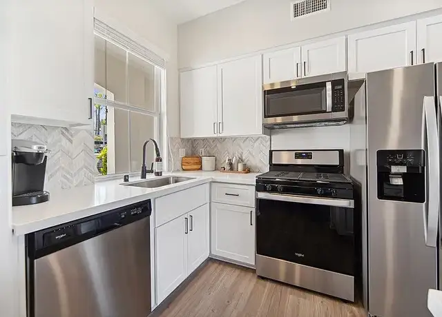 Photo of 24640 Town Center Dr, Valencia, CA 91355