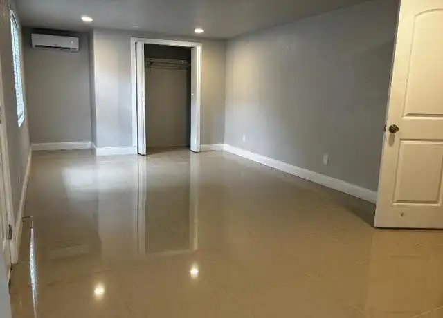 Property at 1354 W 24th St, Jacksonville, FL, 32209, 3 beds, 2 baths, [object Object]
