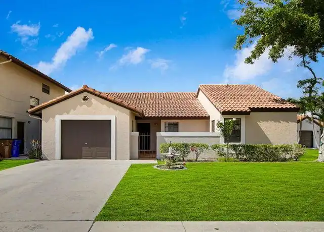 Property at 45 Columbia Ct, Deerfield Beach, FL, 33442, 3 beds, 2 baths, [object Object]