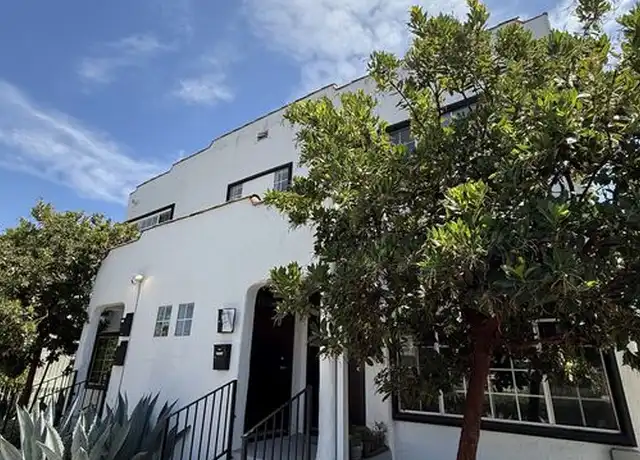 Property at 1326 S Bronson Ave Unit 1328 1/2, Los Angeles, CA, 90019, 2 beds, 1 bath, [object Object]