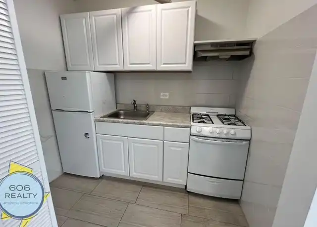 Property at 3420 W Irving Park Rd, Chicago, IL, 60618, 1 bed, 1 bath, [object Object]