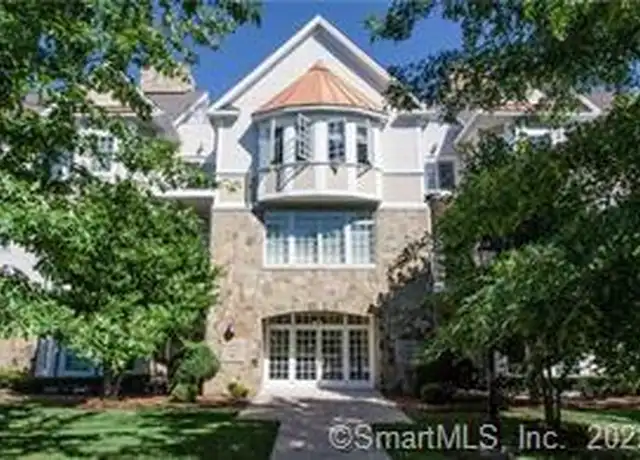 Property at 730 Farmington Ave #201, West Hartford, CT, 06119, 2 beds, 2 baths, [object Object]