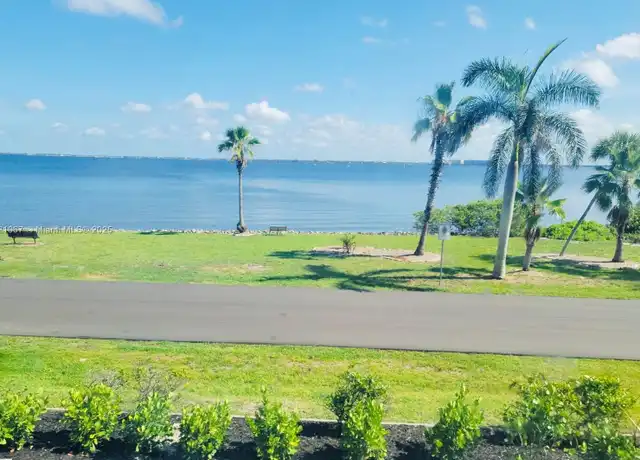Property at 1500 Park Beach Cir Unit 2G, Punta Gorda, FL, 33950, 2 beds, 2 baths, [object Object]