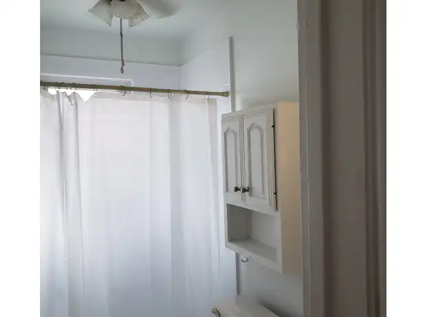 Property at 22042 Gascony Ave, Eastpointe, MI, 48021, 3 beds, 1 bath, [object Object]